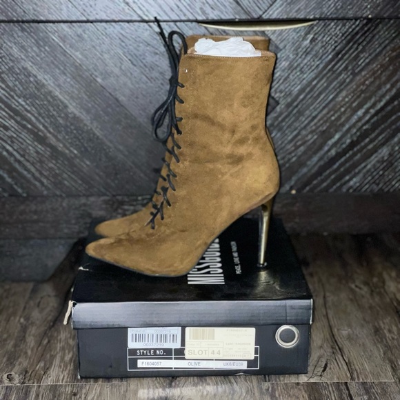 Ankle lace boots - Picture 2 of 4